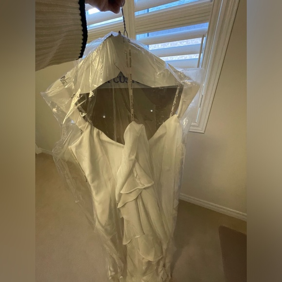 Maggie sottero wedding dress - Picture 6 of 9